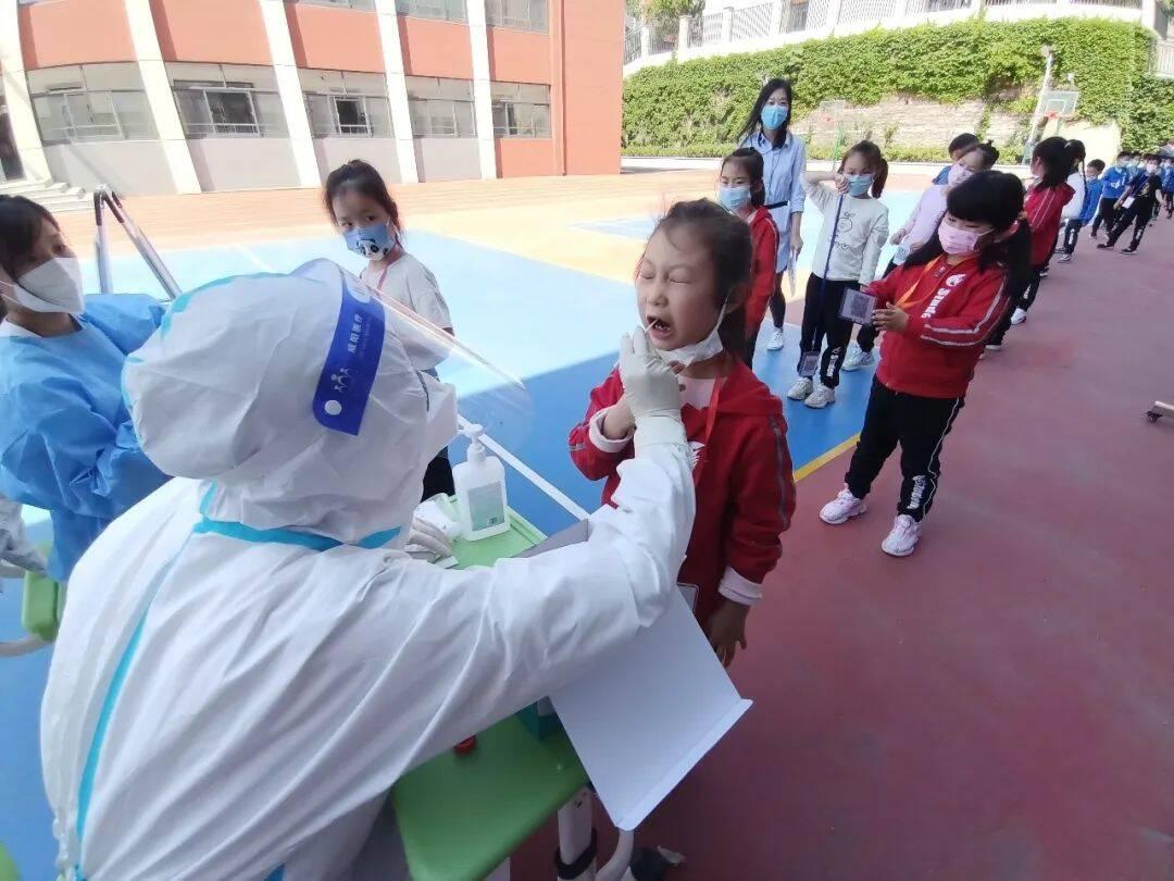 东方市小学创新项目，引领教育变革，培育未来之星领袖